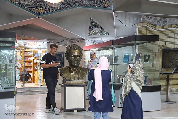 مقبرة‌الشعرا تبریز‎