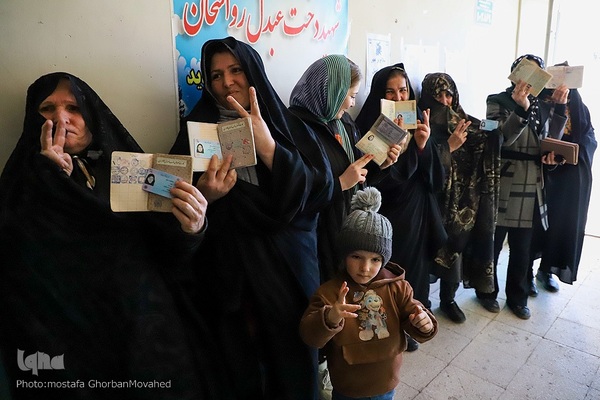 حماسه‌ای دیگر از حضور حداکثری مردان و زنان منطقه ارسباران و شهرستان اهر در انتخابات اسفند ماه 1402