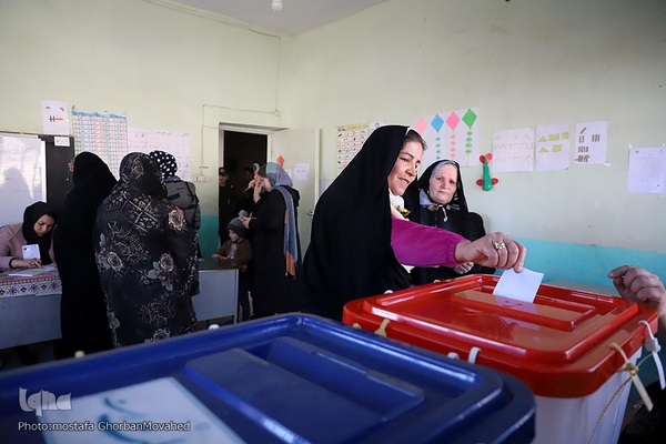حماسه‌ای دیگر از حضور حداکثری مردان و زنان منطقه ارسباران و شهرستان اهر در انتخابات اسفند ماه 1402