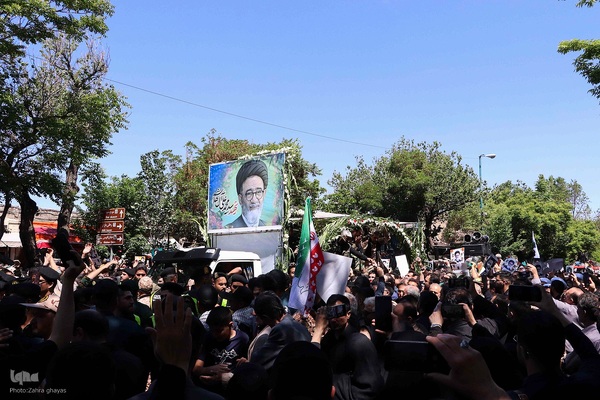 بدرقه تاریخی شهید آیت الله آل هاشم در تبریز‎