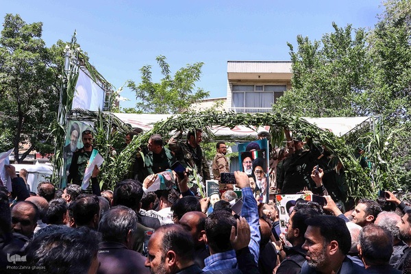 بدرقه تاریخی شهید آیت الله آل هاشم در تبریز‎