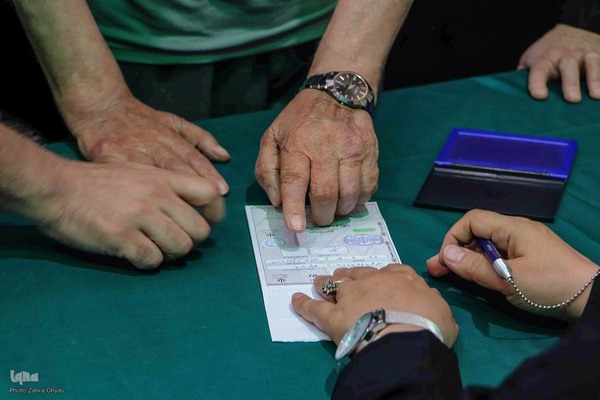 حضور پرشور مردم تبریز پای صندوق رای‎