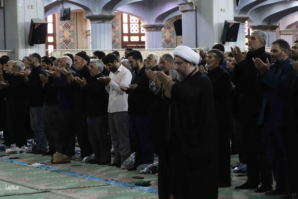 نماز ظهر عاشورا در تبریز‎