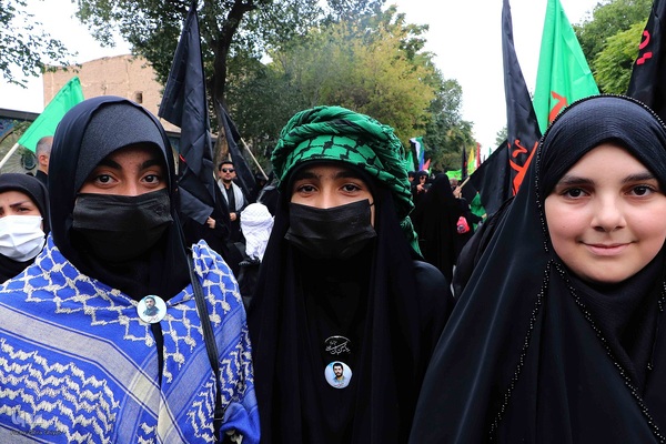 پیاده‌روی مردم تبریز در اربعین حسینی