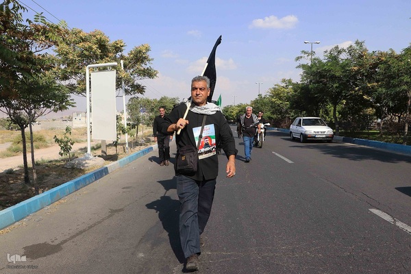 پیاده‌روی مردم تبریز در اربعین حسینی