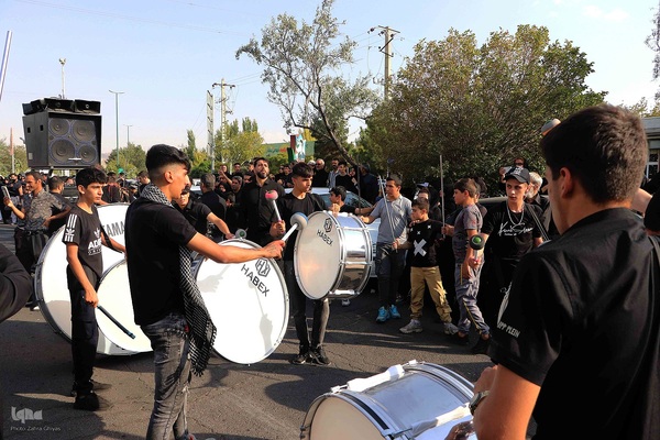 پیاده‌روی مردم تبریز در اربعین حسینی