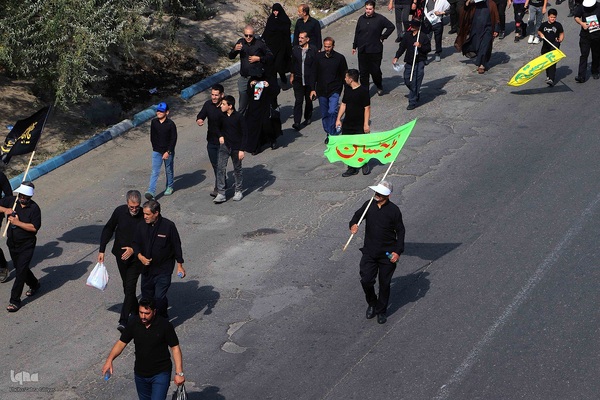 پیاده‌روی مردم تبریز در اربعین حسینی