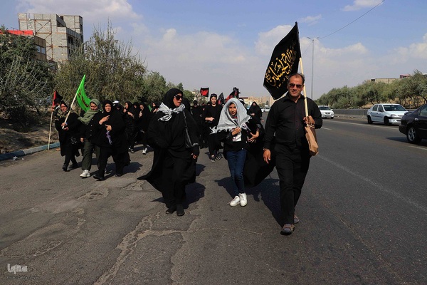 پیاده‌روی مردم تبریز در اربعین حسینی