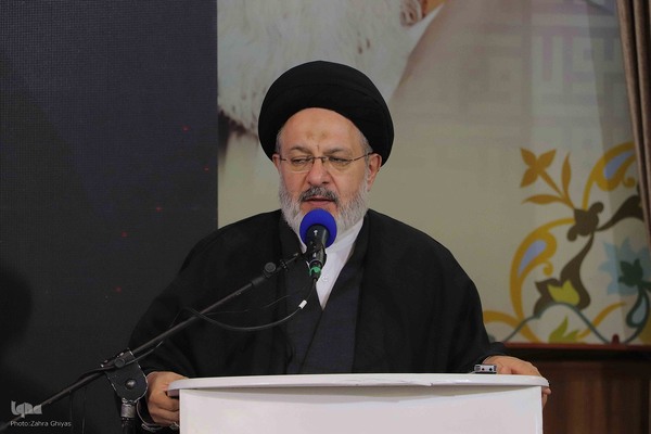 برگزاری محفل قرآن و یادواره شهدای خدمت و شهدای قرآنی در تبریز