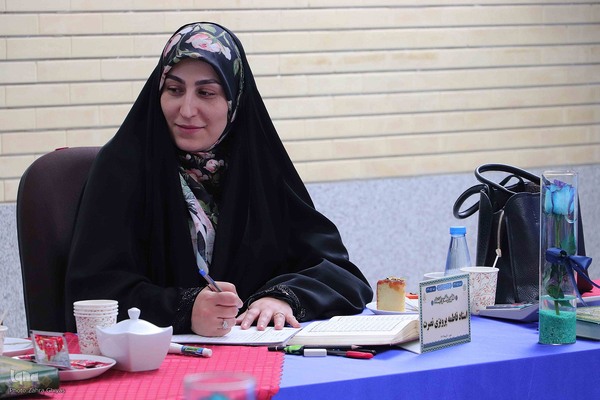 اعضای هیئت داوران بخش بانوان مرحله نهایی چهل و هفتمین دوره مسابقات سراسری قرآن‎