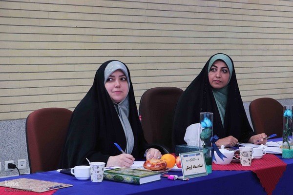 اعضای هیئت داوران بخش بانوان مرحله نهایی چهل و هفتمین دوره مسابقات سراسری قرآن‎