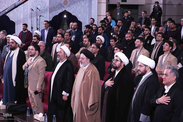 اختتامیه بخش نغمات دینی بخش آقایان در مسابقات سراسری قرآن