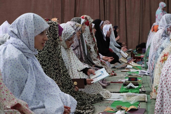 مراسم اعتکاف در مسجد دانشگاه تبریز