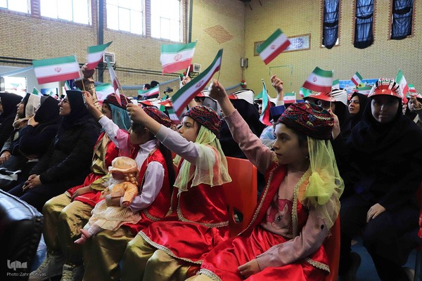 گلبانگ انقلاب در مدارس آذربایجان شرقی‎