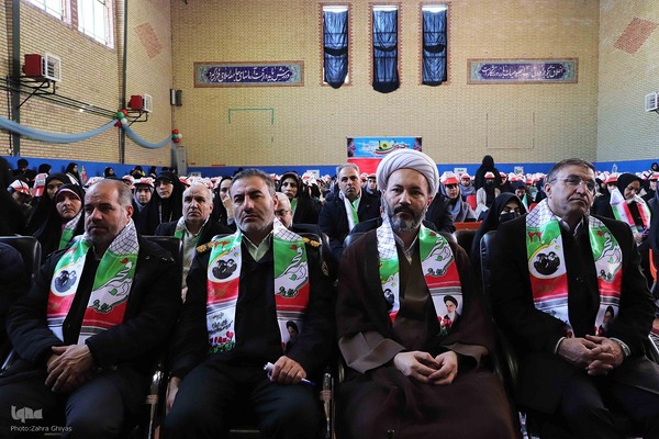 گلبانگ انقلاب در مدارس آذربایجان شرقی‎