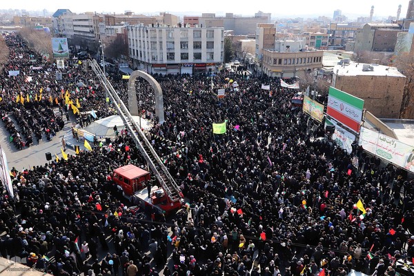 راهپیمایی 22 بهمن تبریز