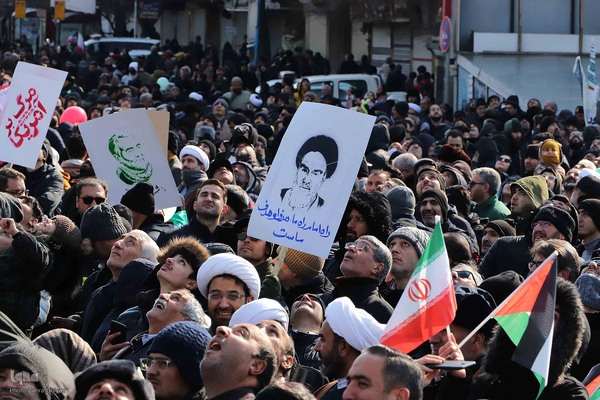 راهپیمایی 22 بهمن تبریز