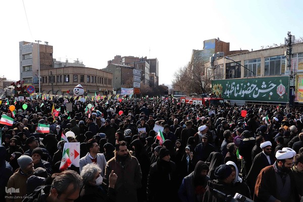 راهپیمایی 22 بهمن تبریز