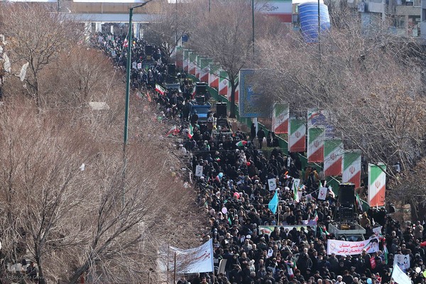 راهپیمایی 22 بهمن تبریز