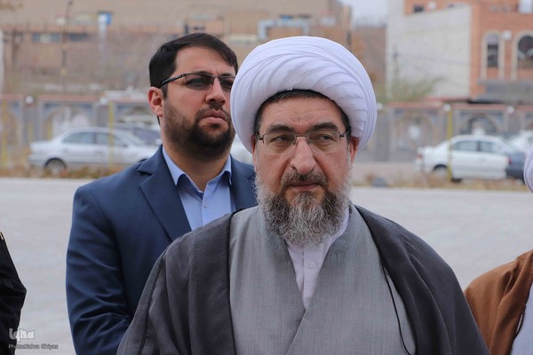رونمایی ازپرچم طرح ملی زندگی با آیه ها در تبریز