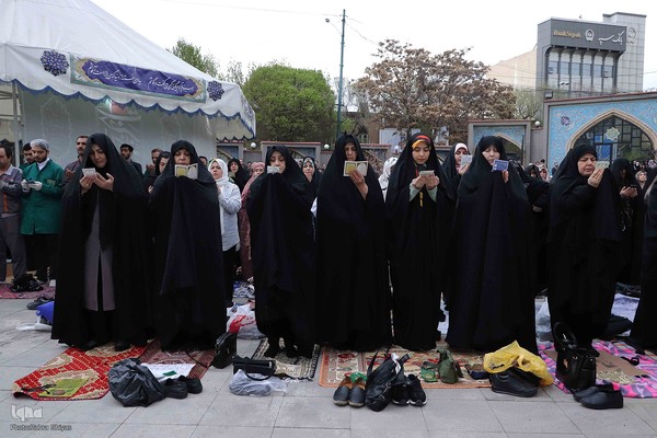 نماز عید فطر در تبریز