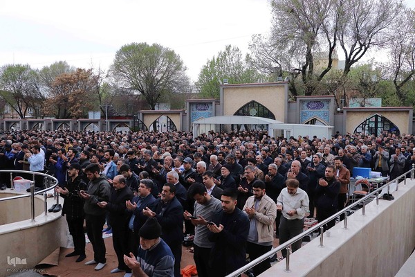 نماز عید فطر در تبریز