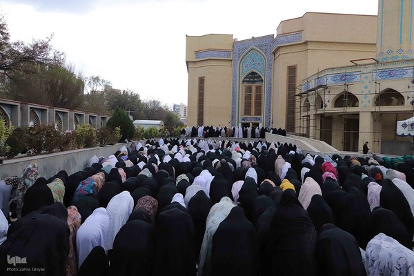 نماز عید فطر در تبریز