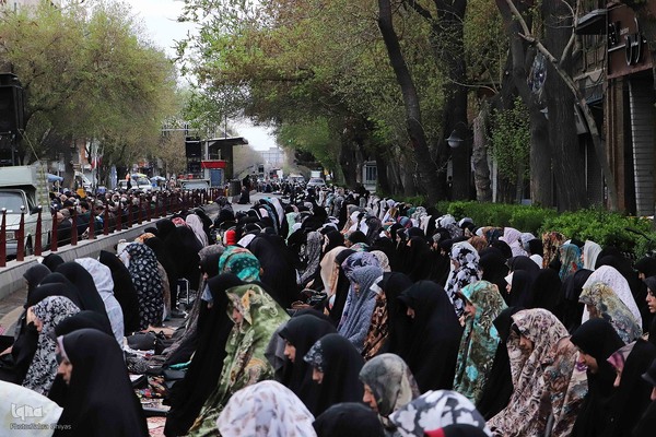 نماز عید فطر در تبریز