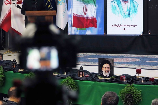 سوگواره شعر شهدای خدمت در تبریز