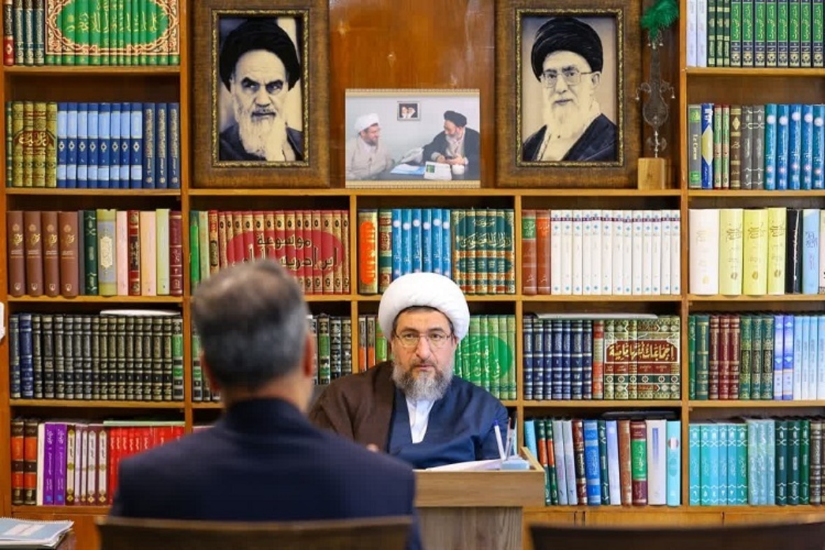 دیدار چهره به چهره  اقشار مختلف مردم با امام جمعه تبریز