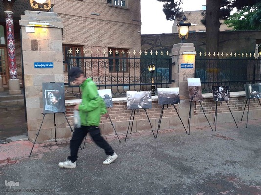 برپایی نخستین نمایشگاه عکس "در سوگ خورشید" در شهرستان اهر 