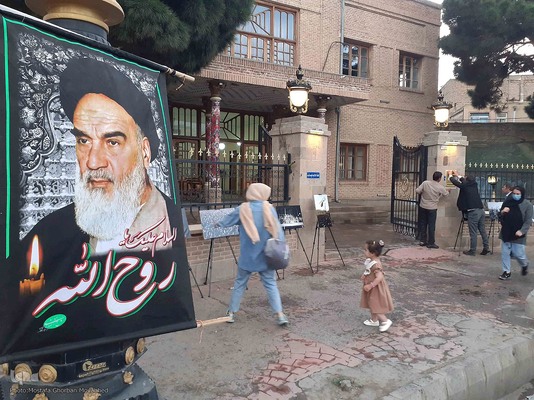 برپایی نخستین نمایشگاه عکس "در سوگ خورشید" در شهرستان اهر 