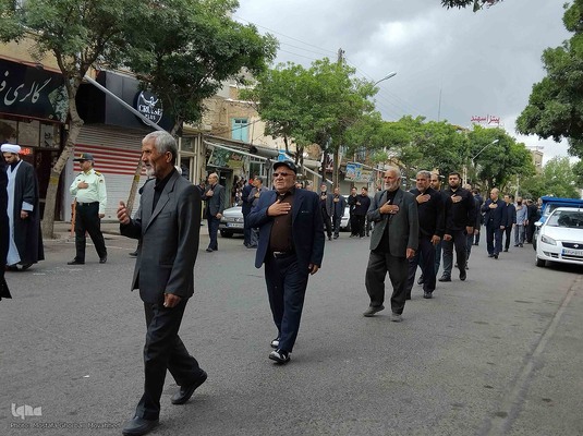 مراسم عزاداری خیابانی به مناسبت سالگرد ارتحال حضرت امام خمینی(ره) در اهر
