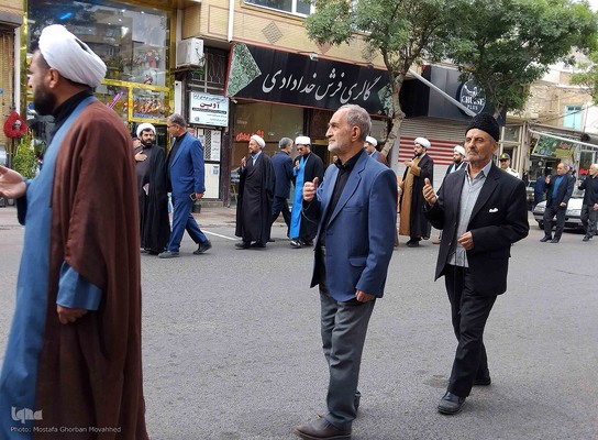 مراسم عزاداری خیابانی به مناسبت سالگرد ارتحال حضرت امام خمینی(ره) در اهر
