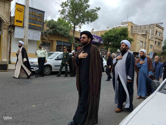 مراسم عزاداری خیابانی به مناسبت سالگرد ارتحال حضرت امام خمینی(ره) در اهر

