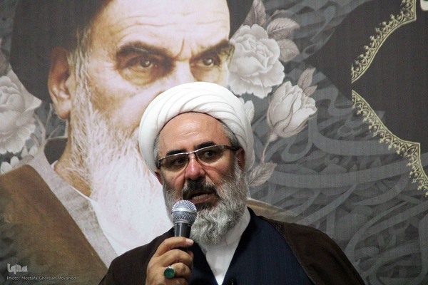  مراسم بزرگداشت سالروز ارتحال امام خمینی(ره) و گرامیداشت قیام خونین ۱۵ خرداد در روستای نقدوز اهر
