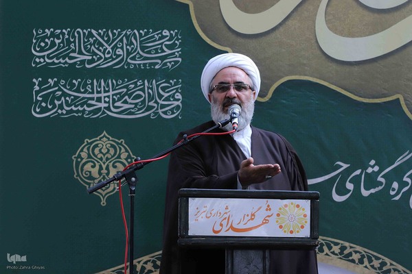 مراسم پرفیض دعای عرفه در تبریز