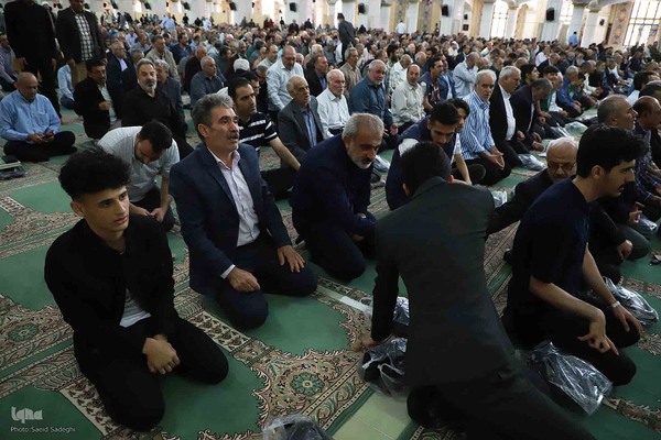 اقامه نماز عید قربان در تبریز