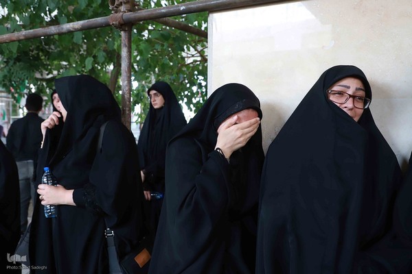 تشییع و تدفین پیکر شهدای تجاوز رژیم صهیونیستی در گلزار شهدای تبریز