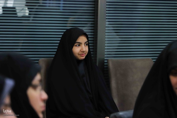 نشست هم‌اندیشی بانوان فعال رسانه‌ای و مجازی در تبریز