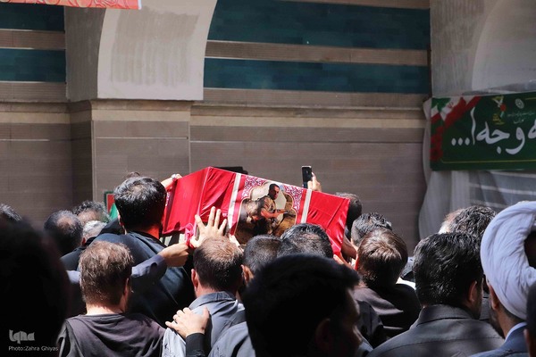 تشییع پیکر دو شهید قرآن آموز در تبریز