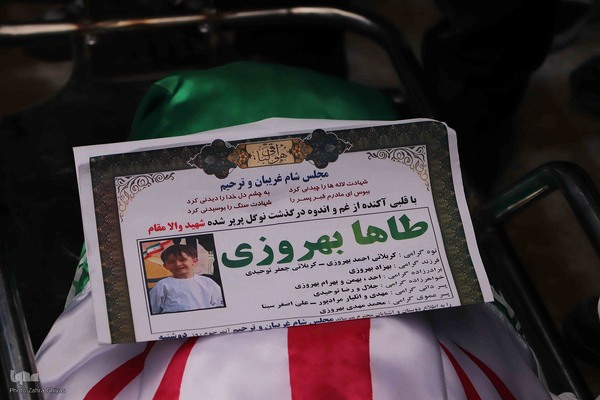 تشییع پیکر دو شهید قرآن آموز در تبریز