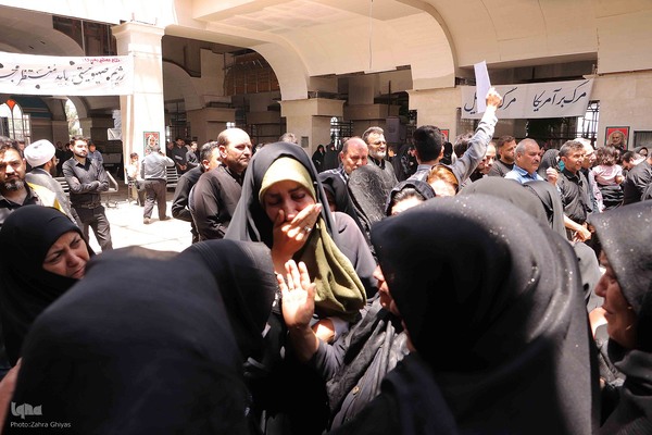 تشییع پیکر دو شهید قرآن آموز در تبریز