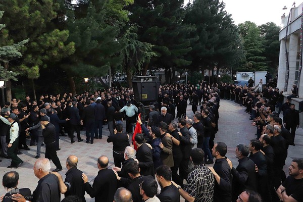 عژاداری تاسوعای حسینی با حضور رئیس جمهور در تبریز