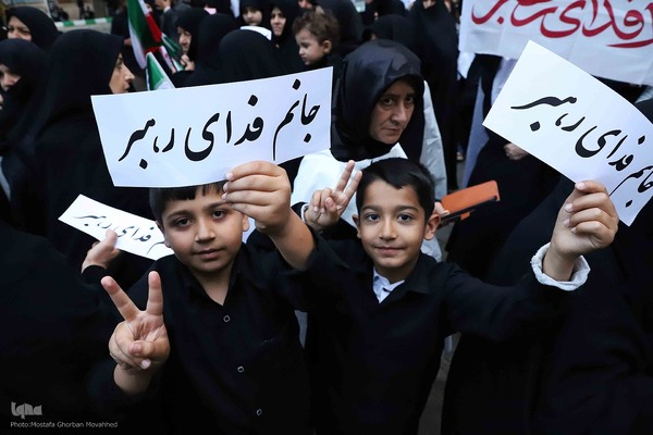 همایش زینبیون و کفن پوشان در محکومیت جنایات آمریکا و اسرائیل