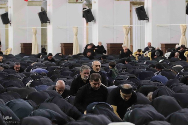 حضور رییس جمهور دکتر پزشکیان در نماز ظهر عاشورا  در تبریز