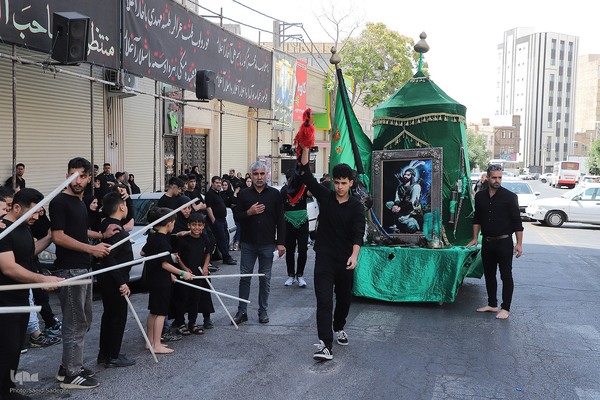 عزاداری ظهر عاشورا در تبریز