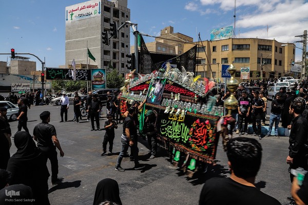 عزاداری ظهر عاشورا در تبریز