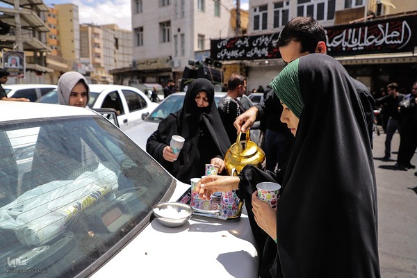 عزاداری ظهر عاشورا در تبریز