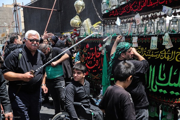 عزاداری ظهر عاشورا در تبریز